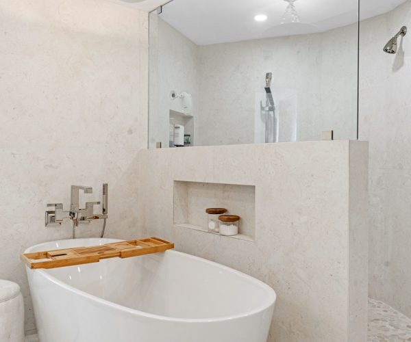 TORKOS_MASTER_BATH5-Large